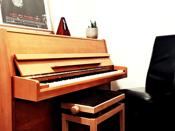 Renting out: Piano studio rooms in North London